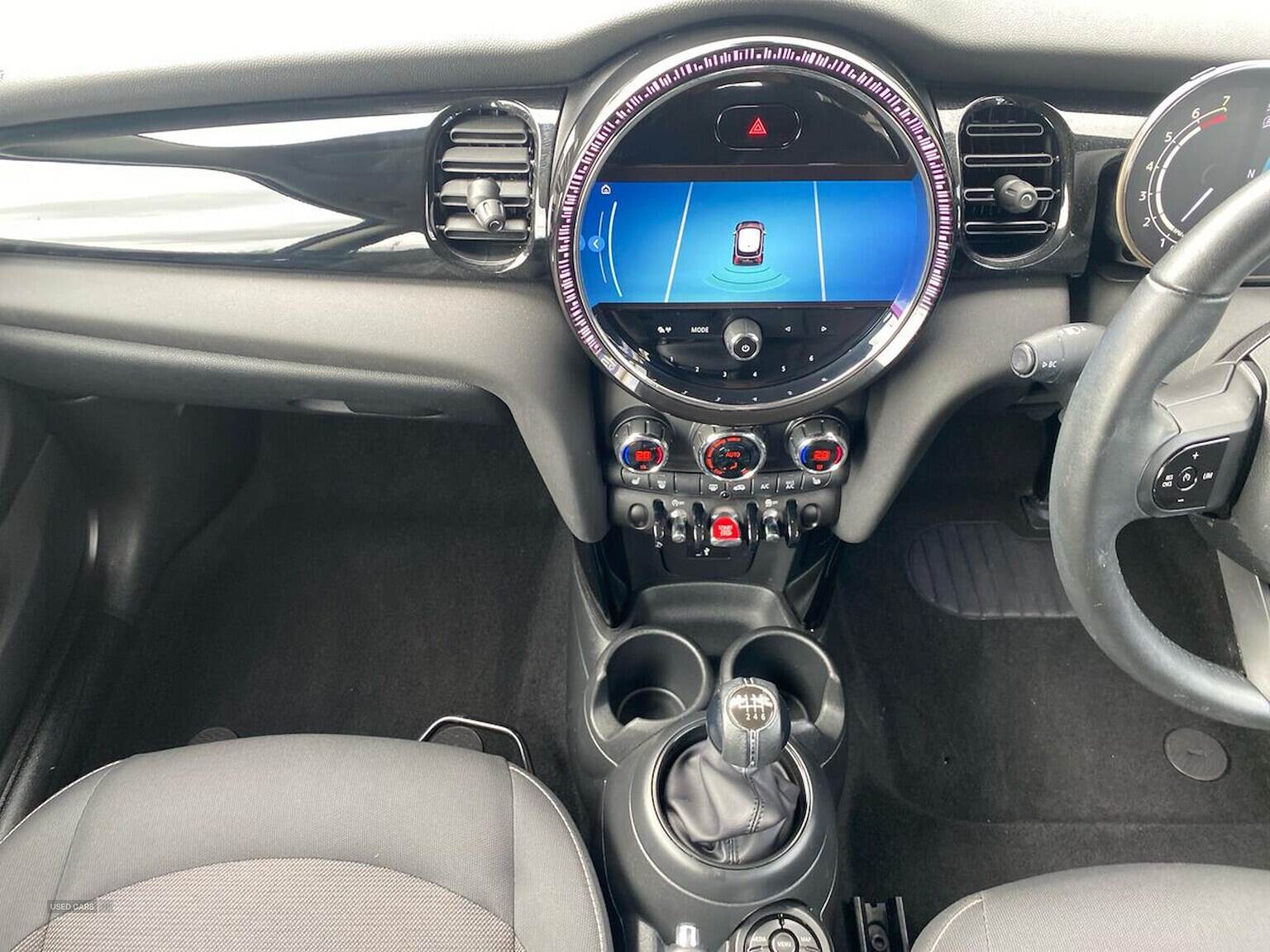 May 2022 MINI HATCHBACK