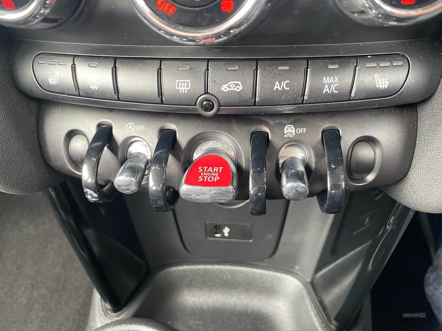 May 2022 MINI HATCHBACK