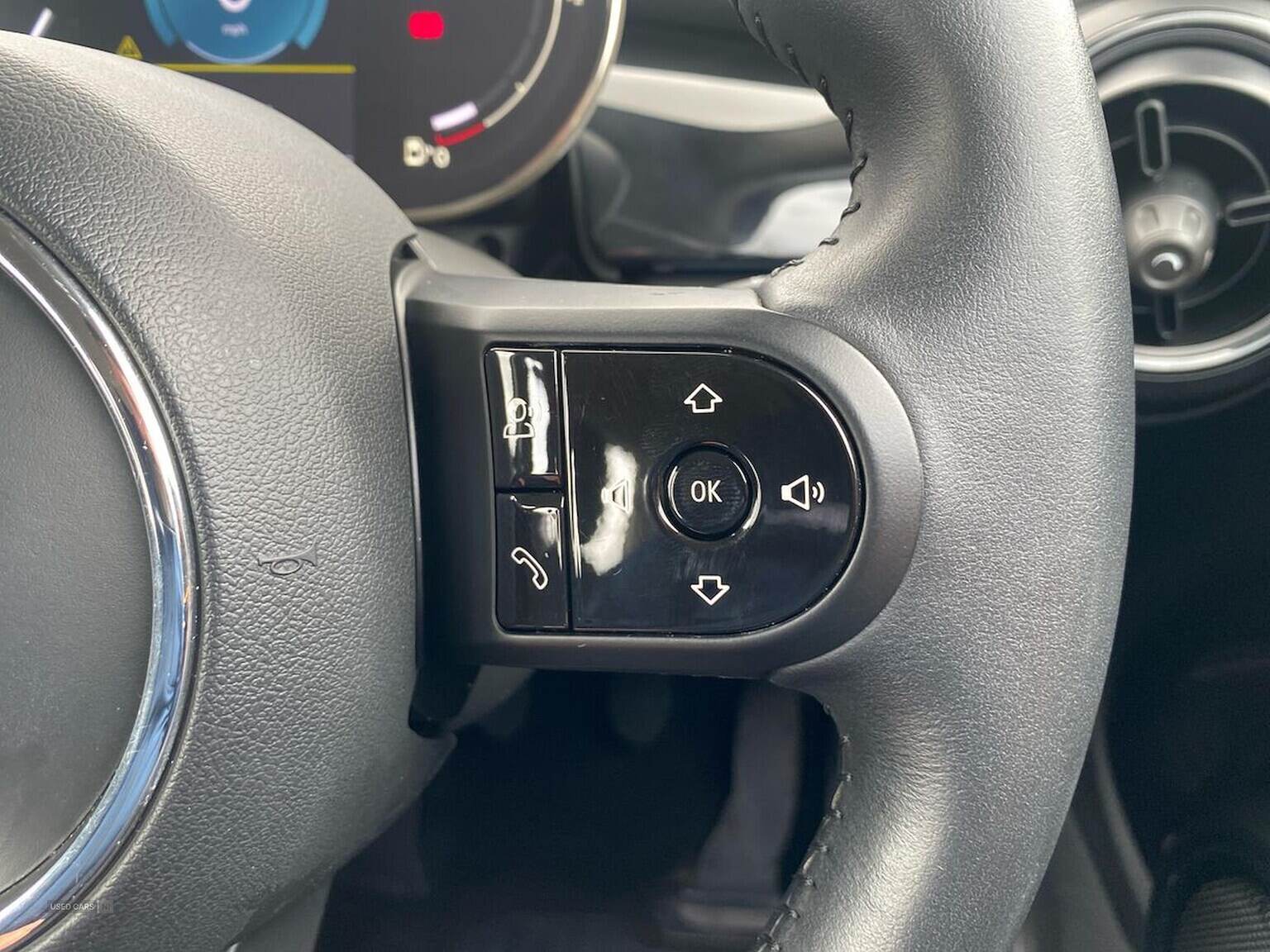 May 2022 MINI HATCHBACK
