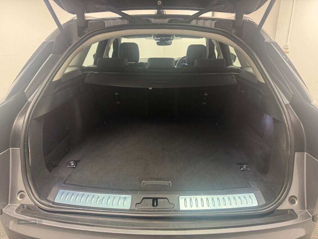 Apr 2021 Land Rover Range Rover Velar 2.0 D200 5dr Auto
