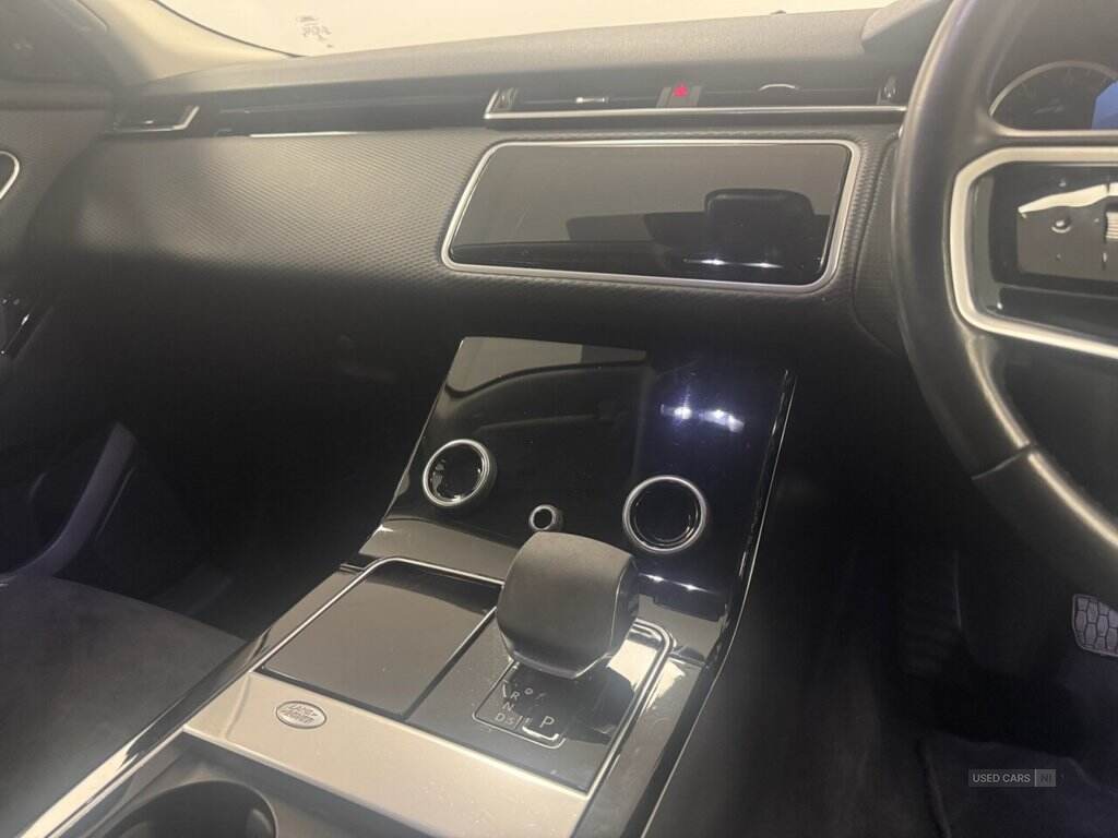 Apr 2021 Land Rover Range Rover Velar 2.0 D200 5dr Auto