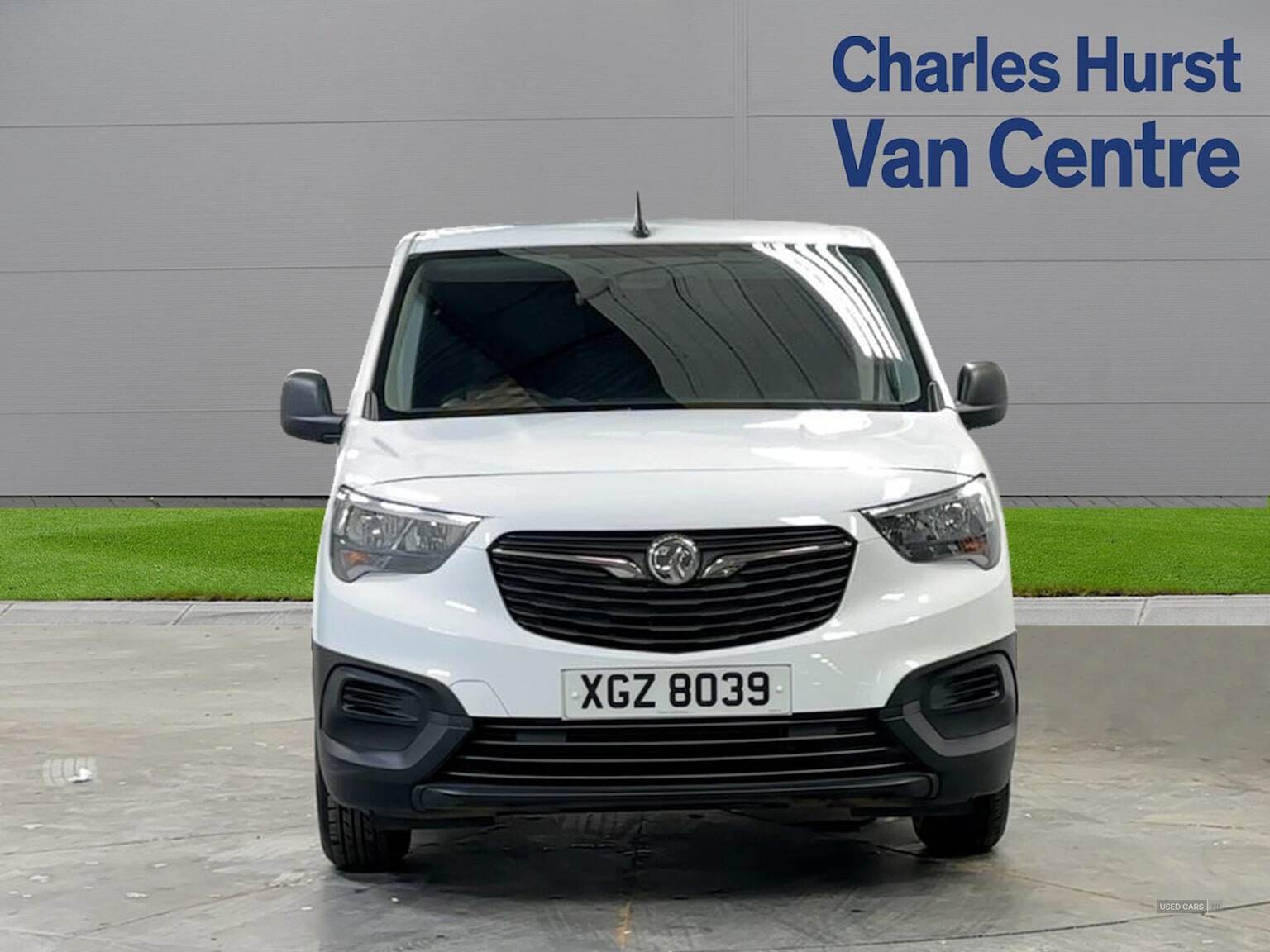 Sep 2022 Vauxhall Combo CARGO 2000 1.5 Turbo D 100Ps H1 Dynamic Van [6 Speed]