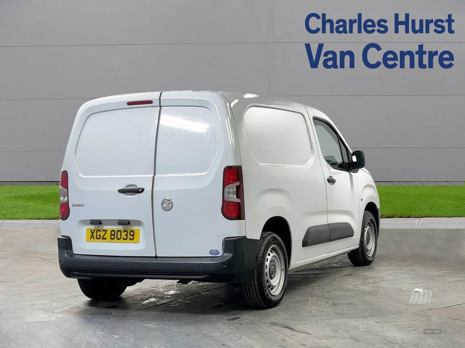 Sep 2022 Vauxhall Combo CARGO 2000 1.5 Turbo D 100Ps H1 Dynamic Van [6 Speed]