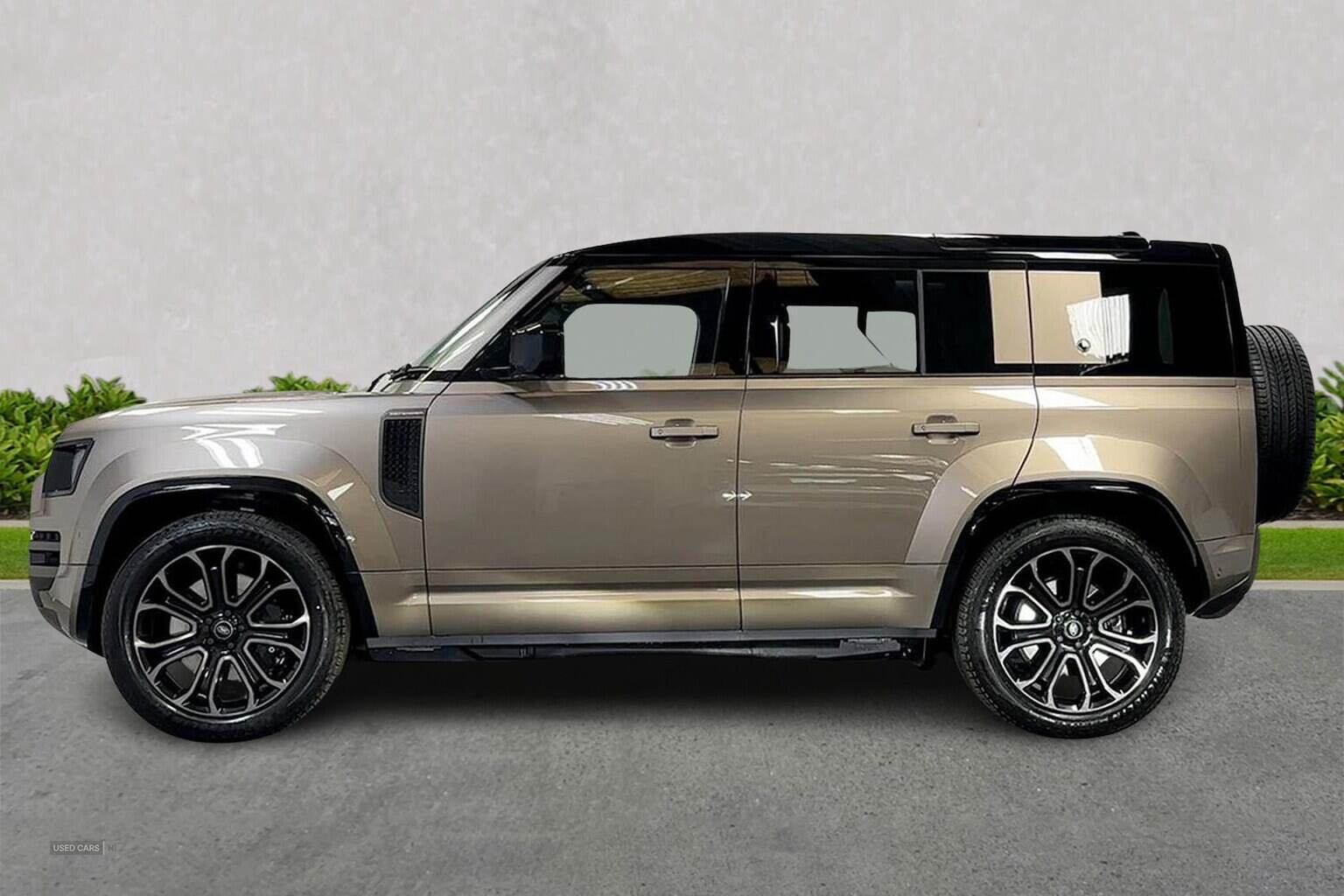 2025 Land Rover Defender 4.4 P635 Octa 110 5Dr Auto