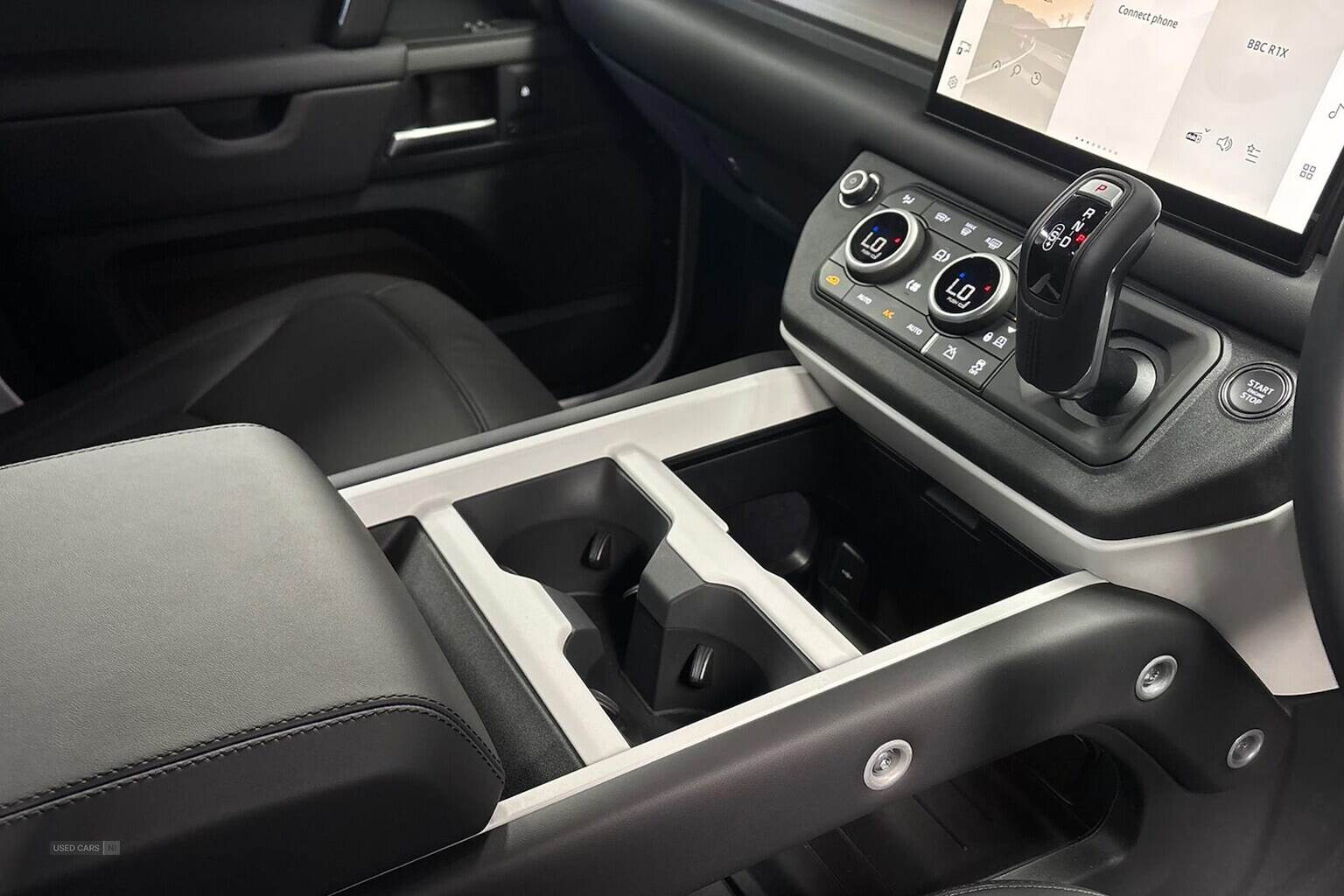 2025 Land Rover Defender 3.0 D250 X-Dynamic Hse 110 5Dr Auto
