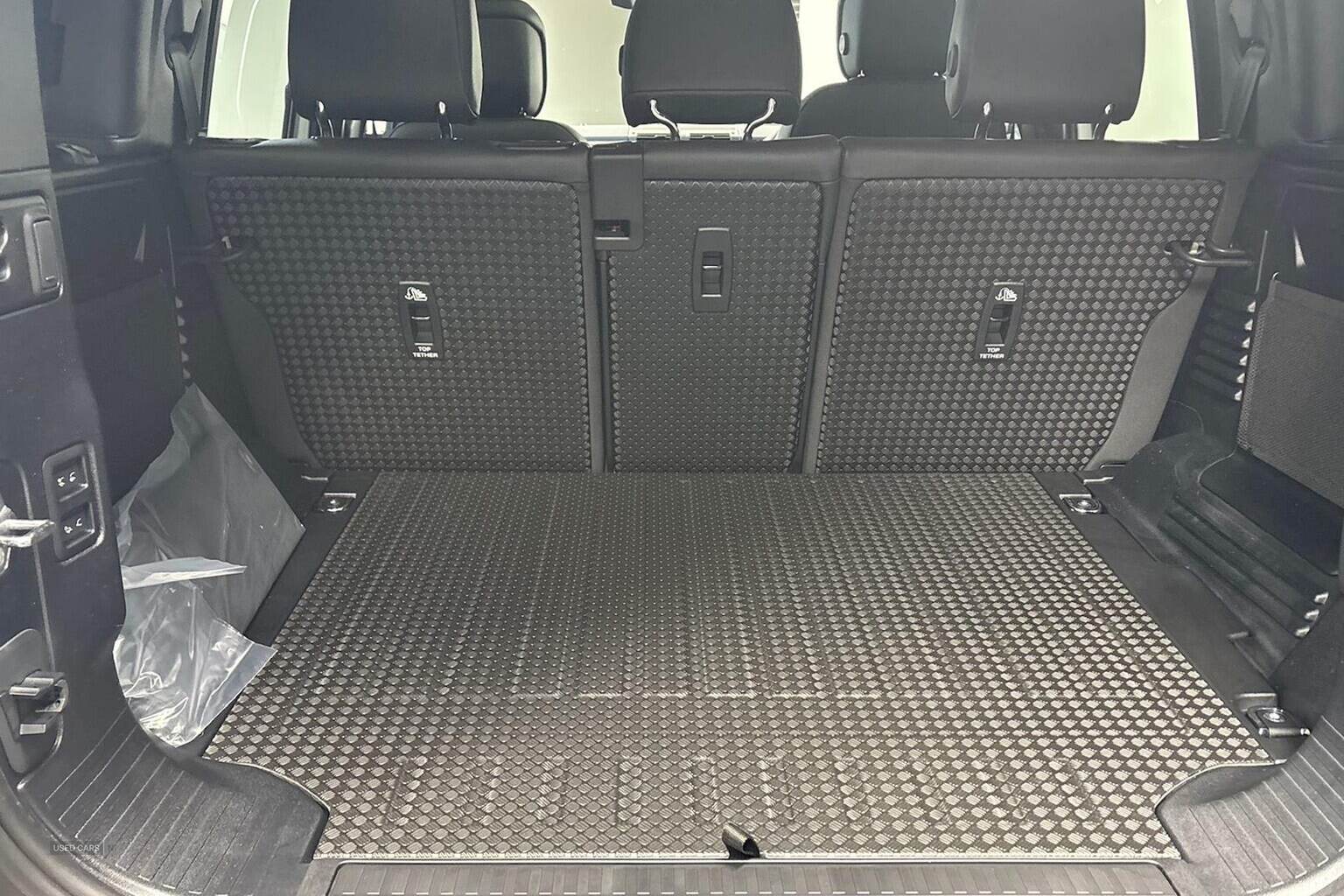 2025 Land Rover Defender 3.0 D250 X-Dynamic Hse 110 5Dr Auto