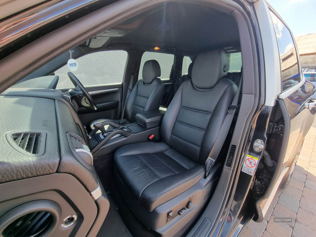 Mar 2009 Porsche Cayenne Diesel 5dr Tiptronic S