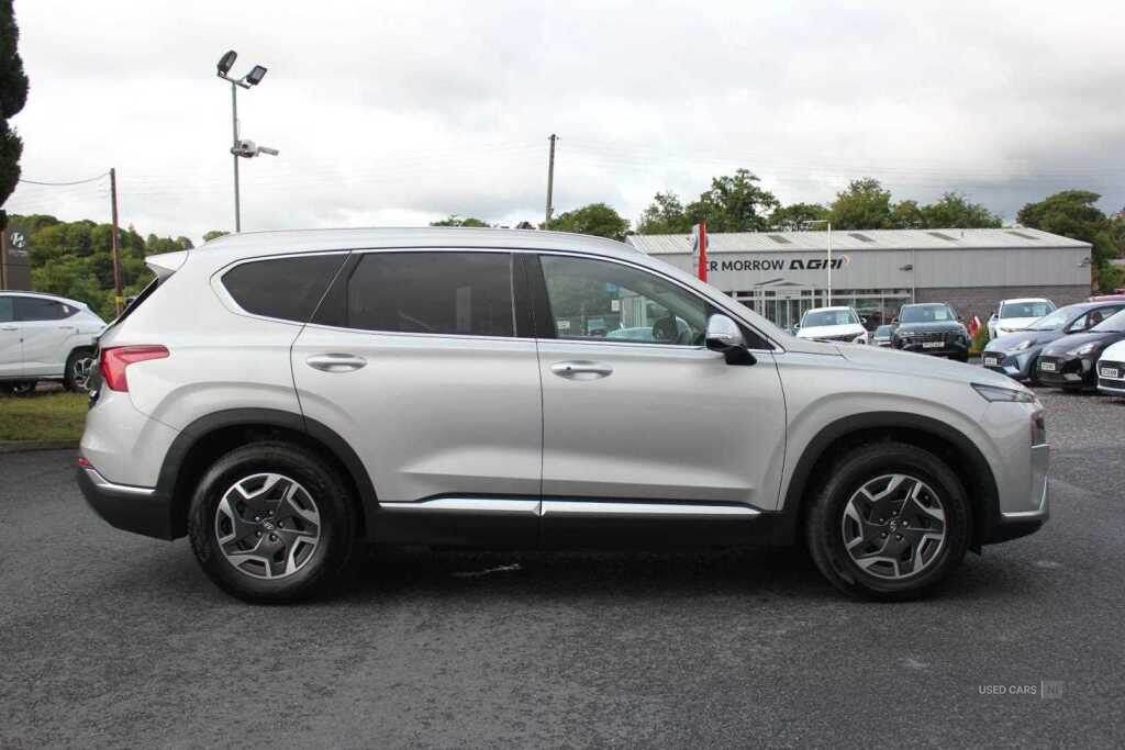 Apr 2022 Hyundai Santa Fe 1.6 TGDi Hybrid Premium 5dr Auto