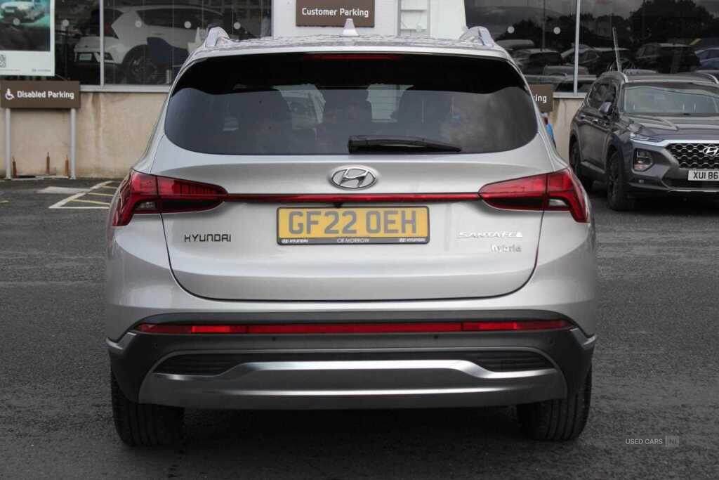 Apr 2022 Hyundai Santa Fe 1.6 TGDi Hybrid Premium 5dr Auto