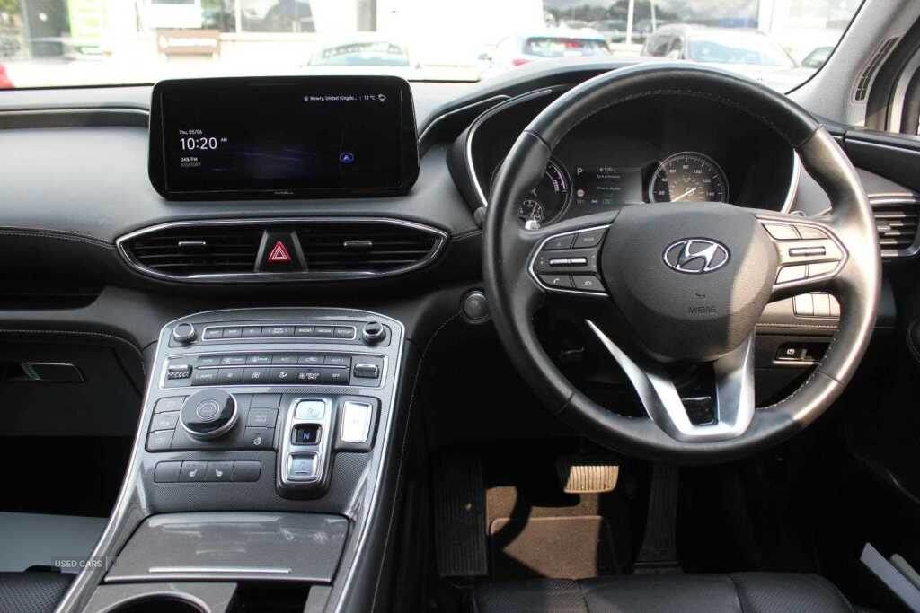 Apr 2022 Hyundai Santa Fe 1.6 TGDi Hybrid Premium 5dr Auto