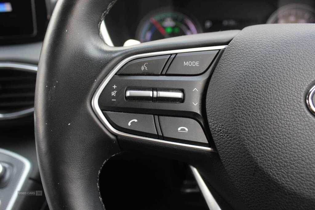 Apr 2022 Hyundai Santa Fe 1.6 TGDi Hybrid Premium 5dr Auto