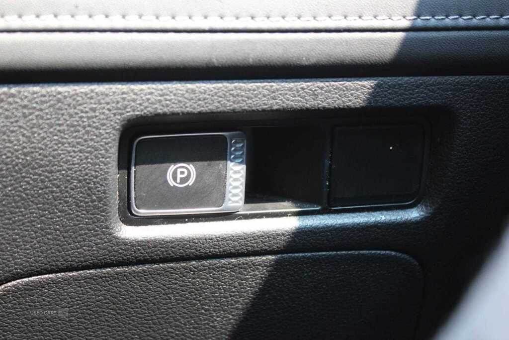 Apr 2022 Hyundai Santa Fe 1.6 TGDi Hybrid Premium 5dr Auto