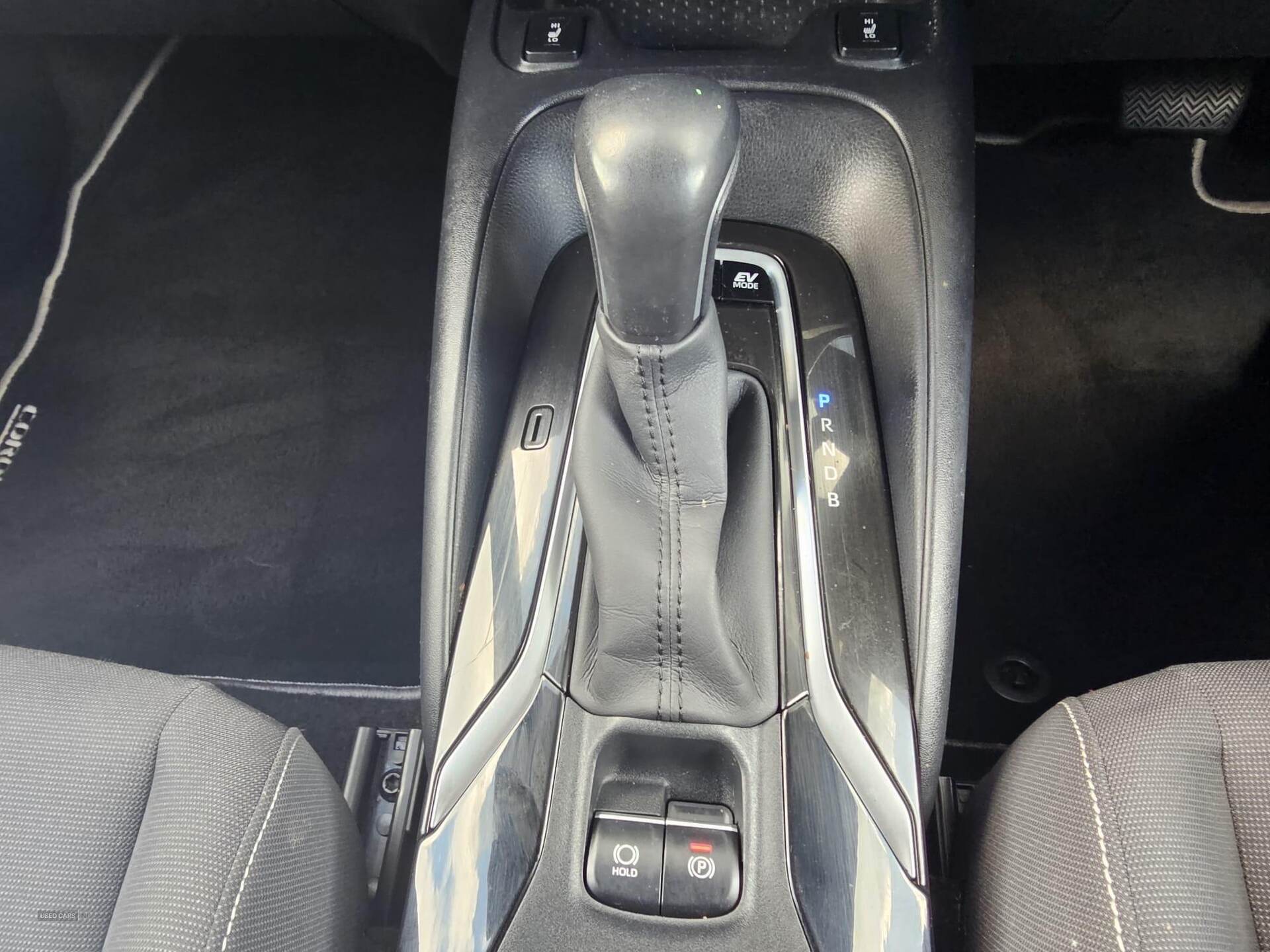 Apr 2019 Toyota Corolla 1.8 VVT-i Hybrid Design 5dr CVT