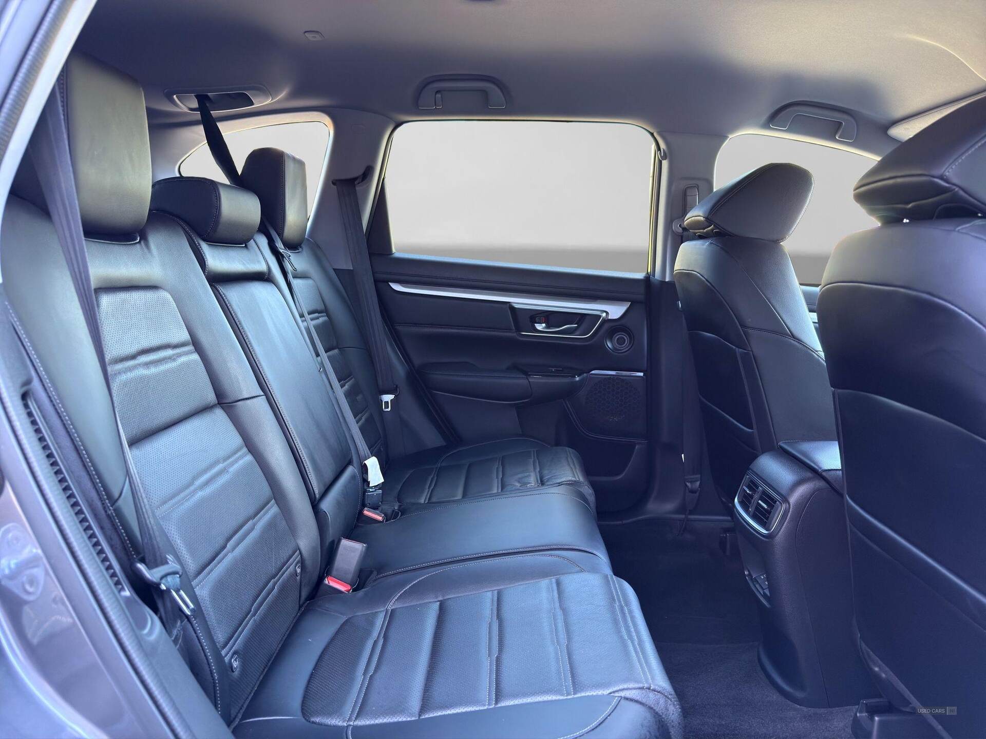 Jan 2023 Honda CR-V 2.0 i-MMD Hybrid SR 2WD 5dr eCVT