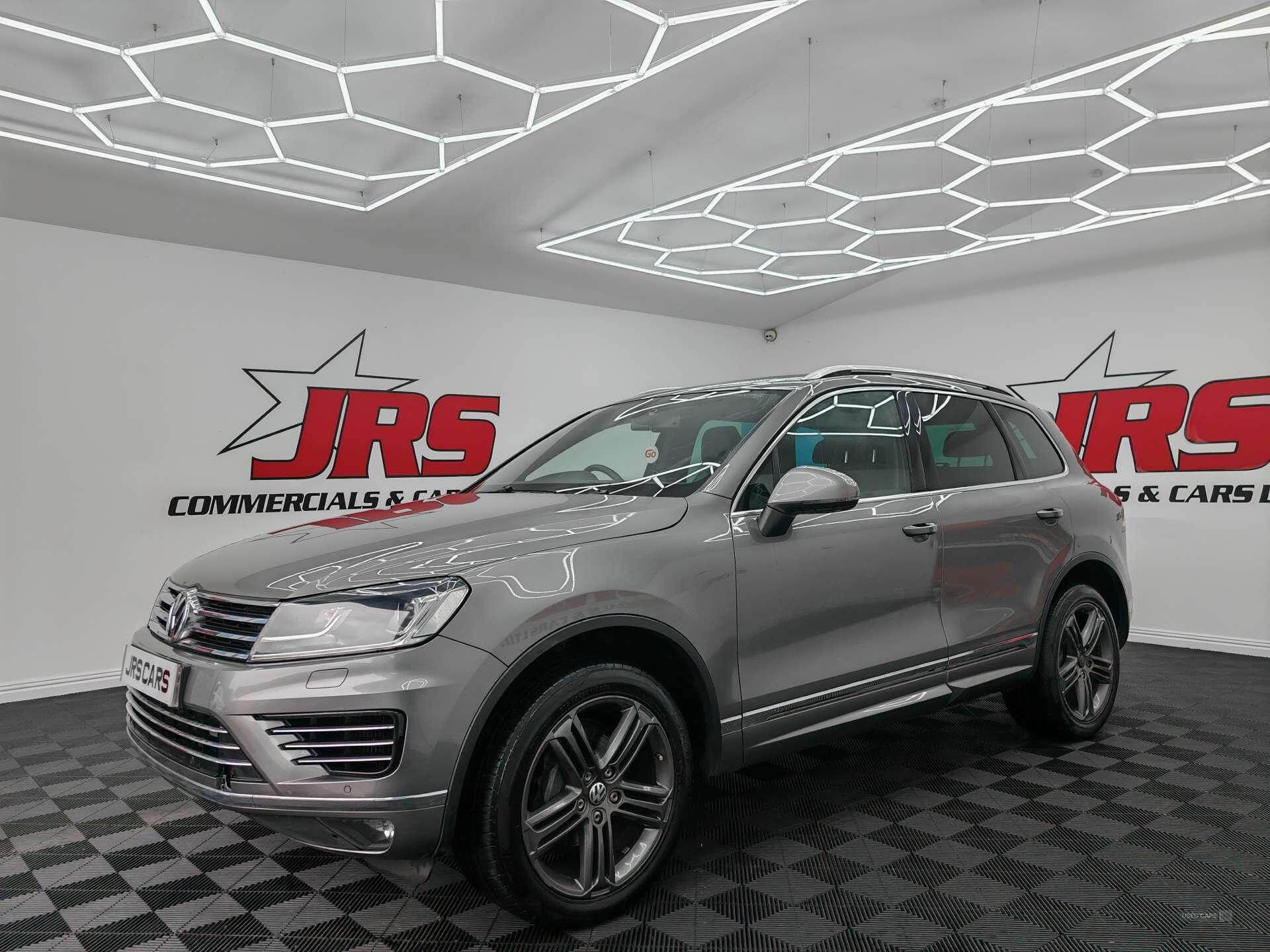 Jan 2016 Volkswagen Touareg 3.0 V6 TDI BlueMotion Tech 262 R-Line 5dr Tip Auto