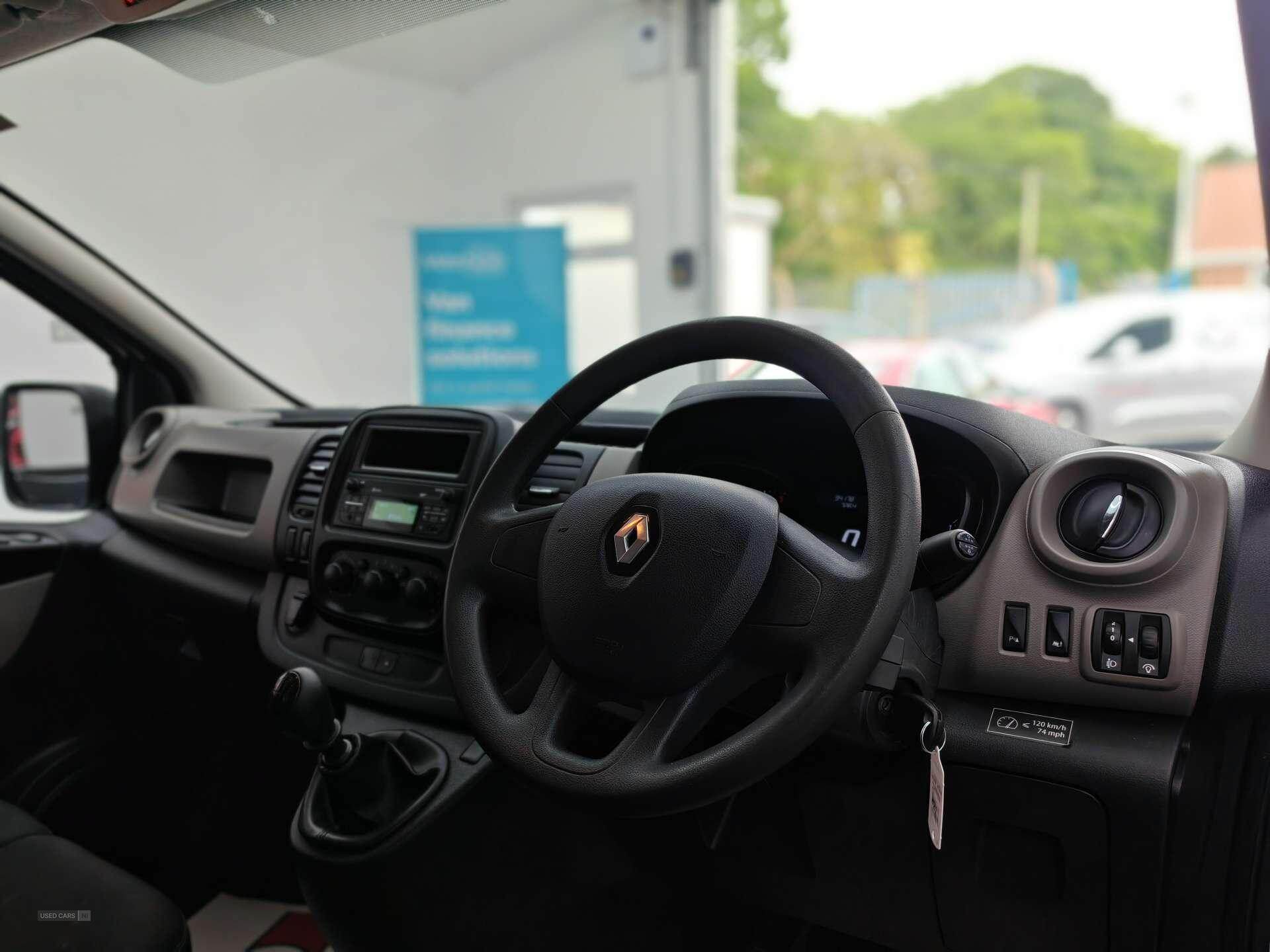 May 2019 Renault Trafic SL27 ENERGY dCi 125 Business+ Van