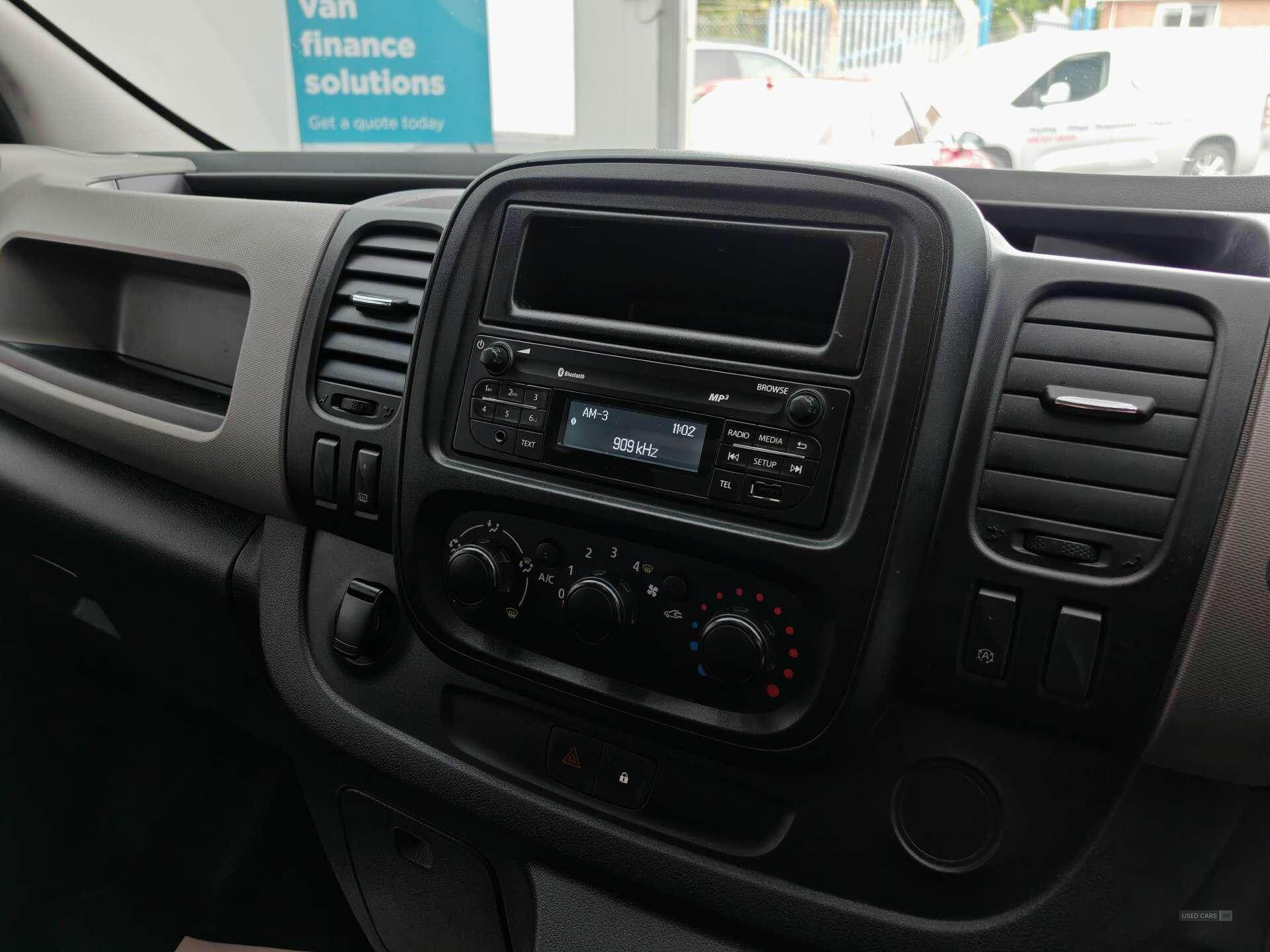 May 2019 Renault Trafic SL27 ENERGY dCi 125 Business+ Van