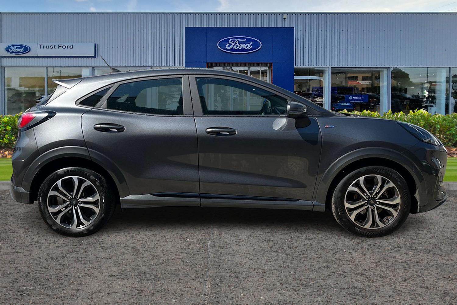 Apr 2023 Ford Puma 1.0 EcoBoost Hybrid mHEV ST-Line 5dr