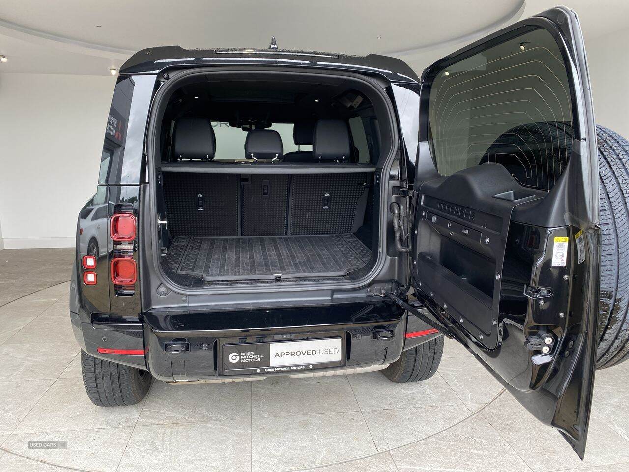 Mar 2024 Land Rover Defender 3.0 D250 X-Dynamic SE 110 5dr Auto
