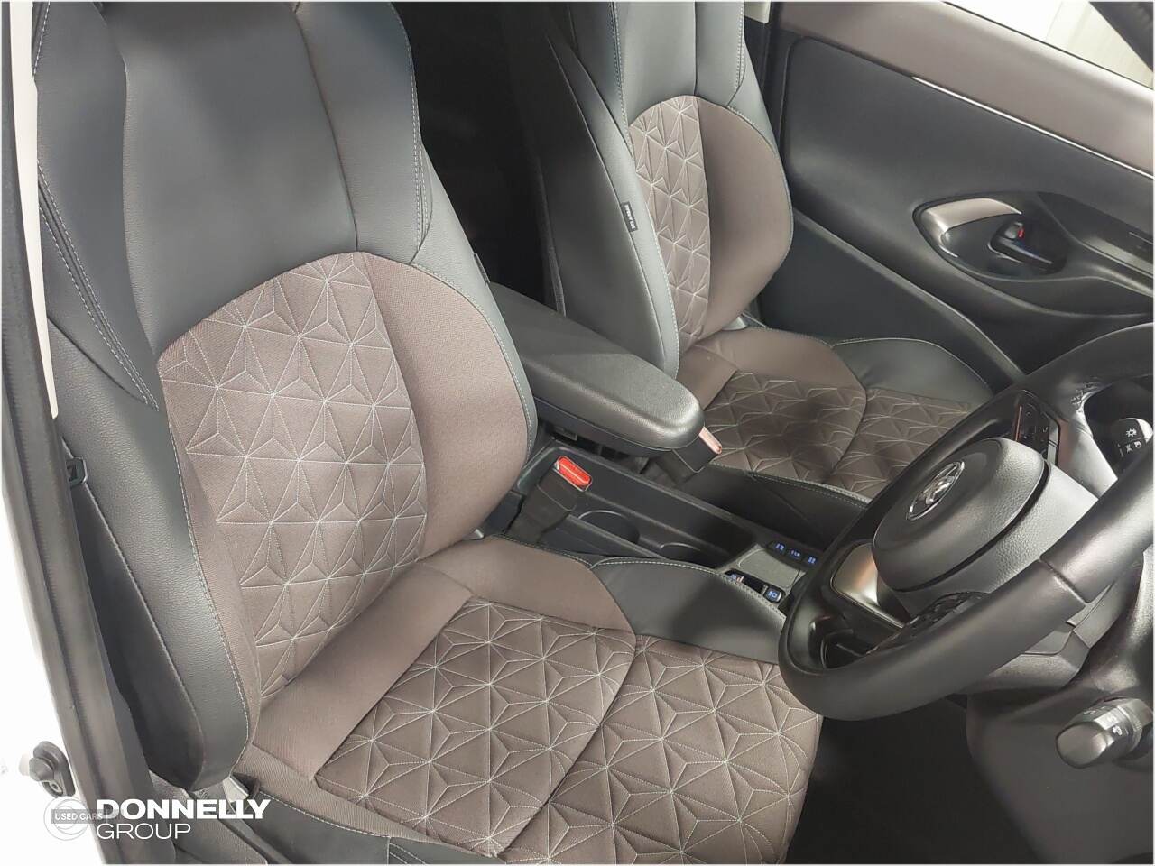 Jun 2023 Toyota Yaris Cross 1.5 Hybrid Excel 5dr CVT