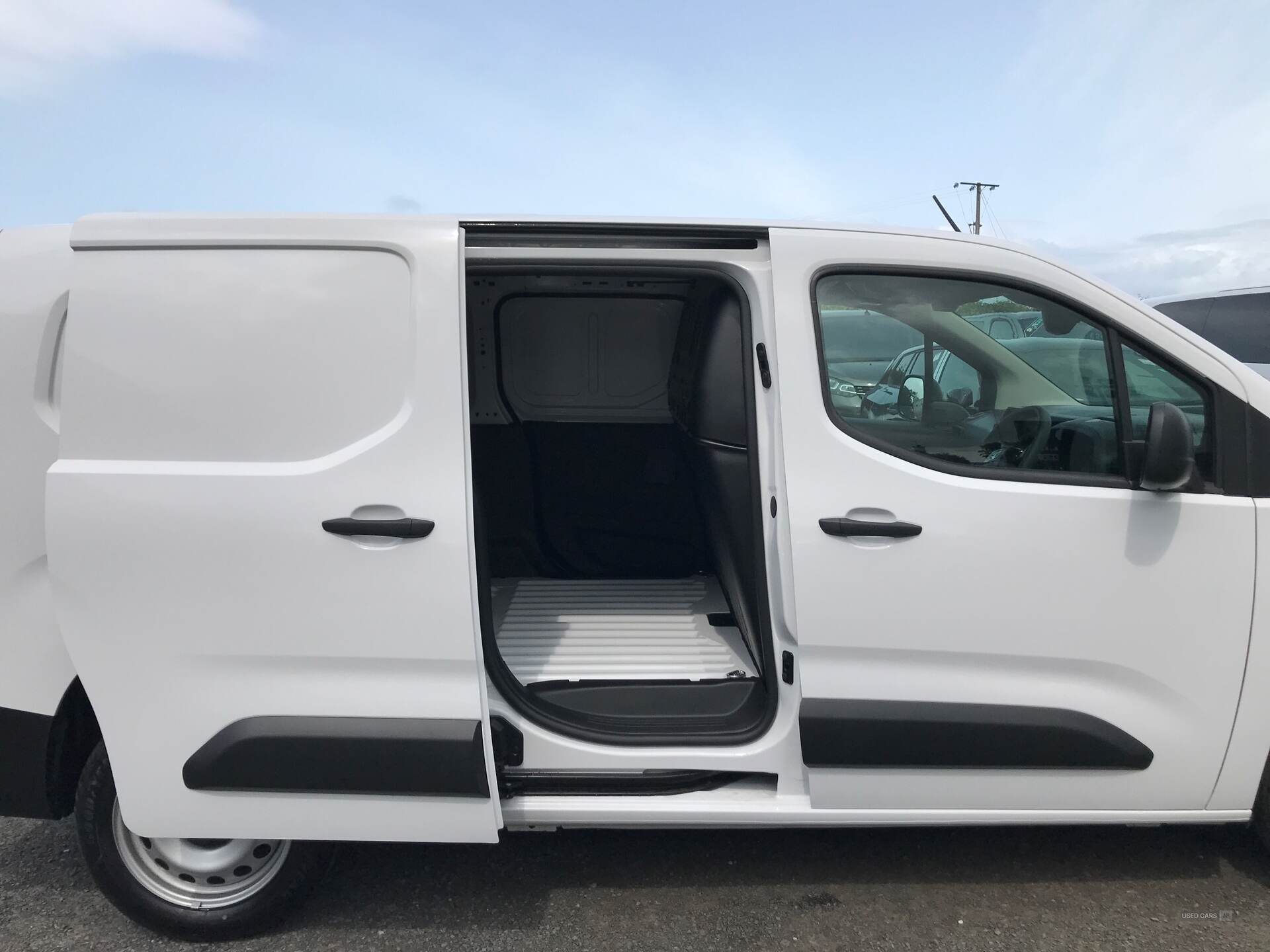 Sep 2024 Vauxhall Combo 1.5 Turbo D 100ps Prime H1 Van