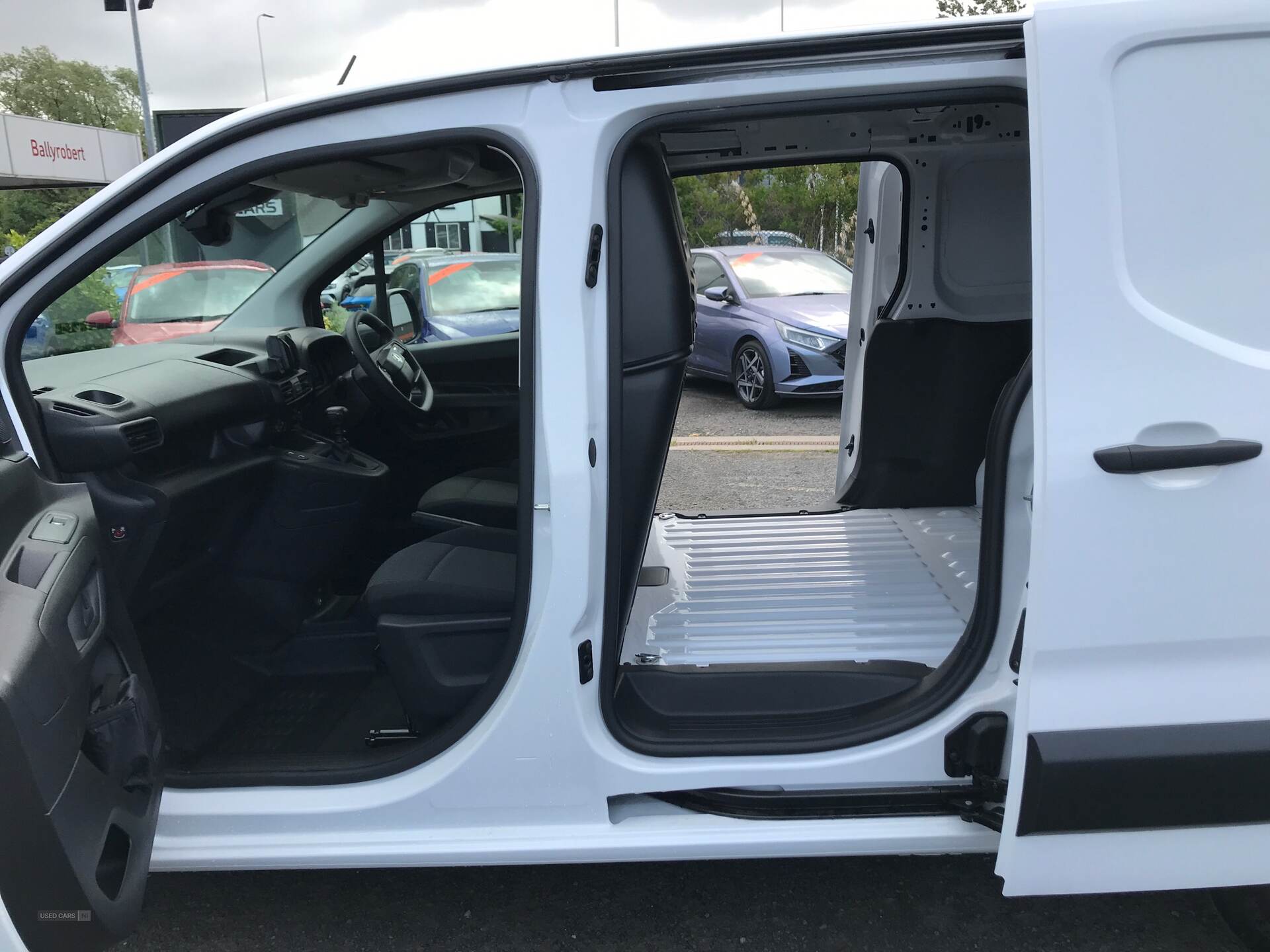 Sep 2024 Vauxhall Combo 1.5 Turbo D 100ps Prime H1 Van