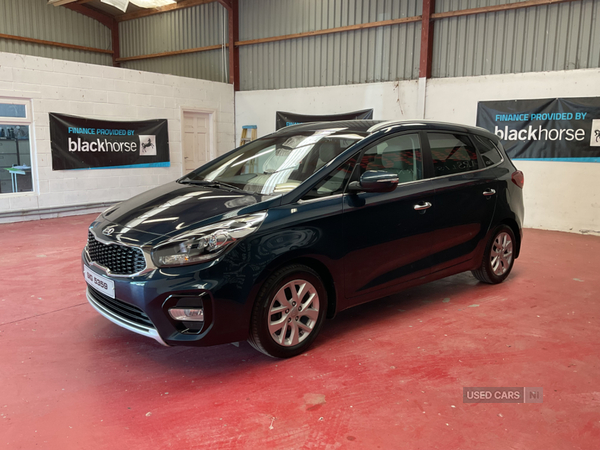Kia Carens DIESEL ESTATE in Antrim