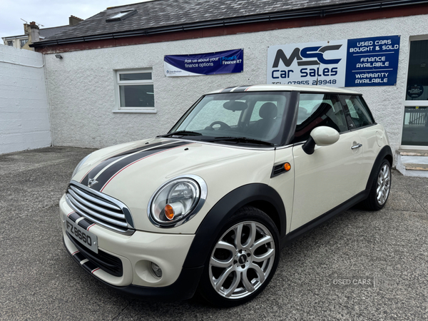 MINI Hatch in Down