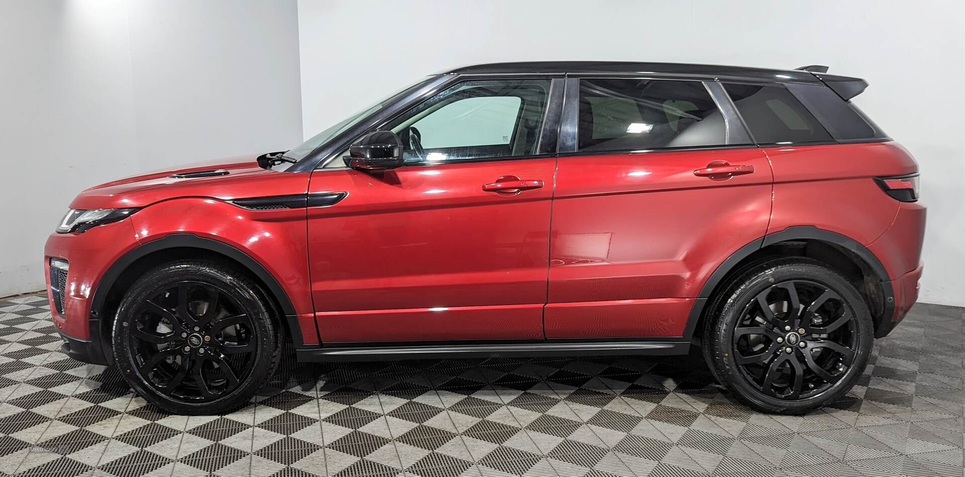 May 2016 Land Rover Range Rover Evoque 2.0 TD4 HSE Dynamic Lux 5dr Auto
