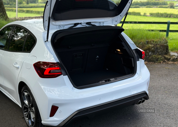 Ford Focus HATCHBACK in Antrim