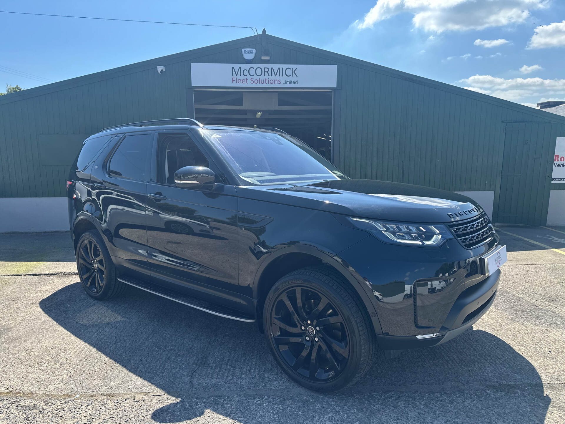 Mar 2017 Land Rover Discovery 3.0 TD6 First Edition 5dr Auto