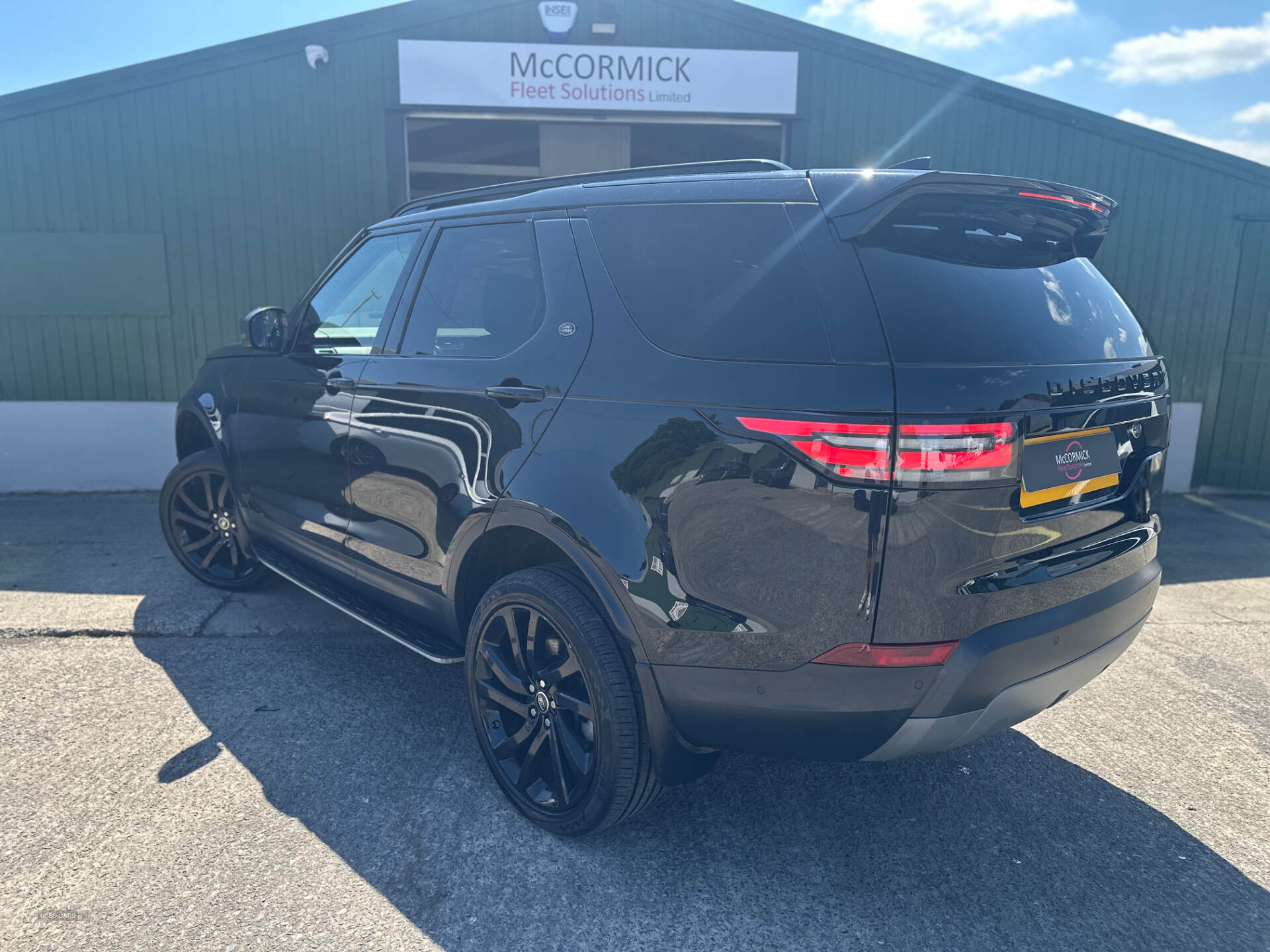 Mar 2017 Land Rover Discovery 3.0 TD6 First Edition 5dr Auto