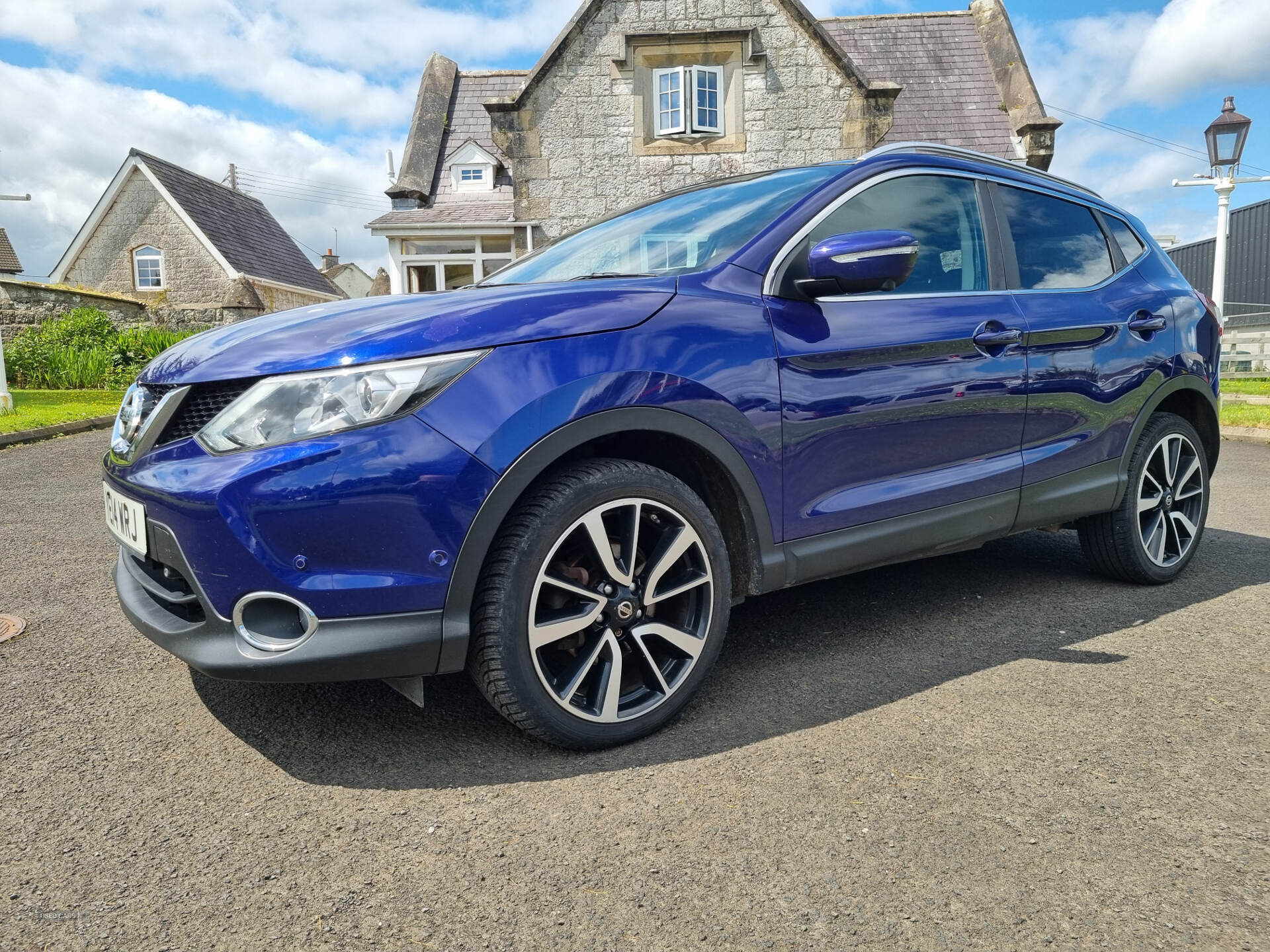 Nissan Qashqai DIESEL HATCHBACK in Derry / Londonderry