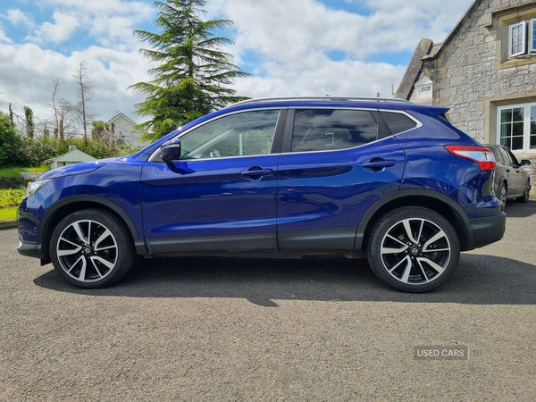 Nissan Qashqai DIESEL HATCHBACK in Derry / Londonderry