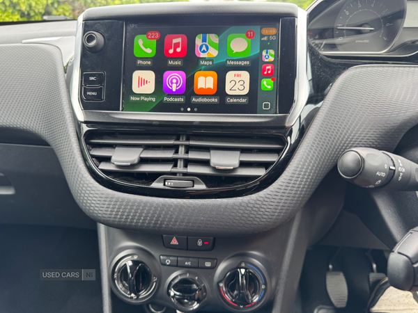 Peugeot 208 HATCHBACK in Down