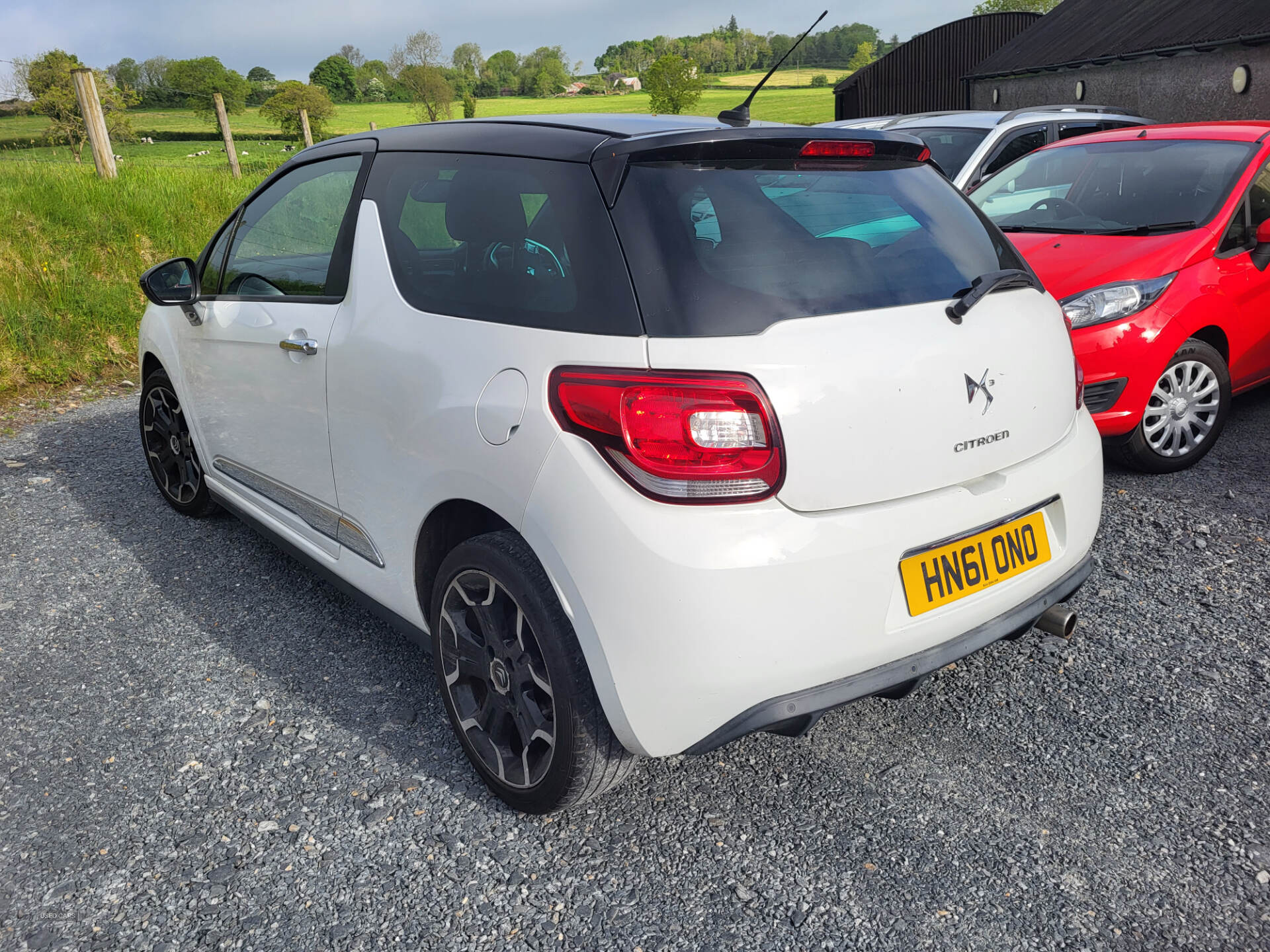 Dec 2011 Citroen DS3 1.6 e-HDi Airdream DStyle Plus 3dr