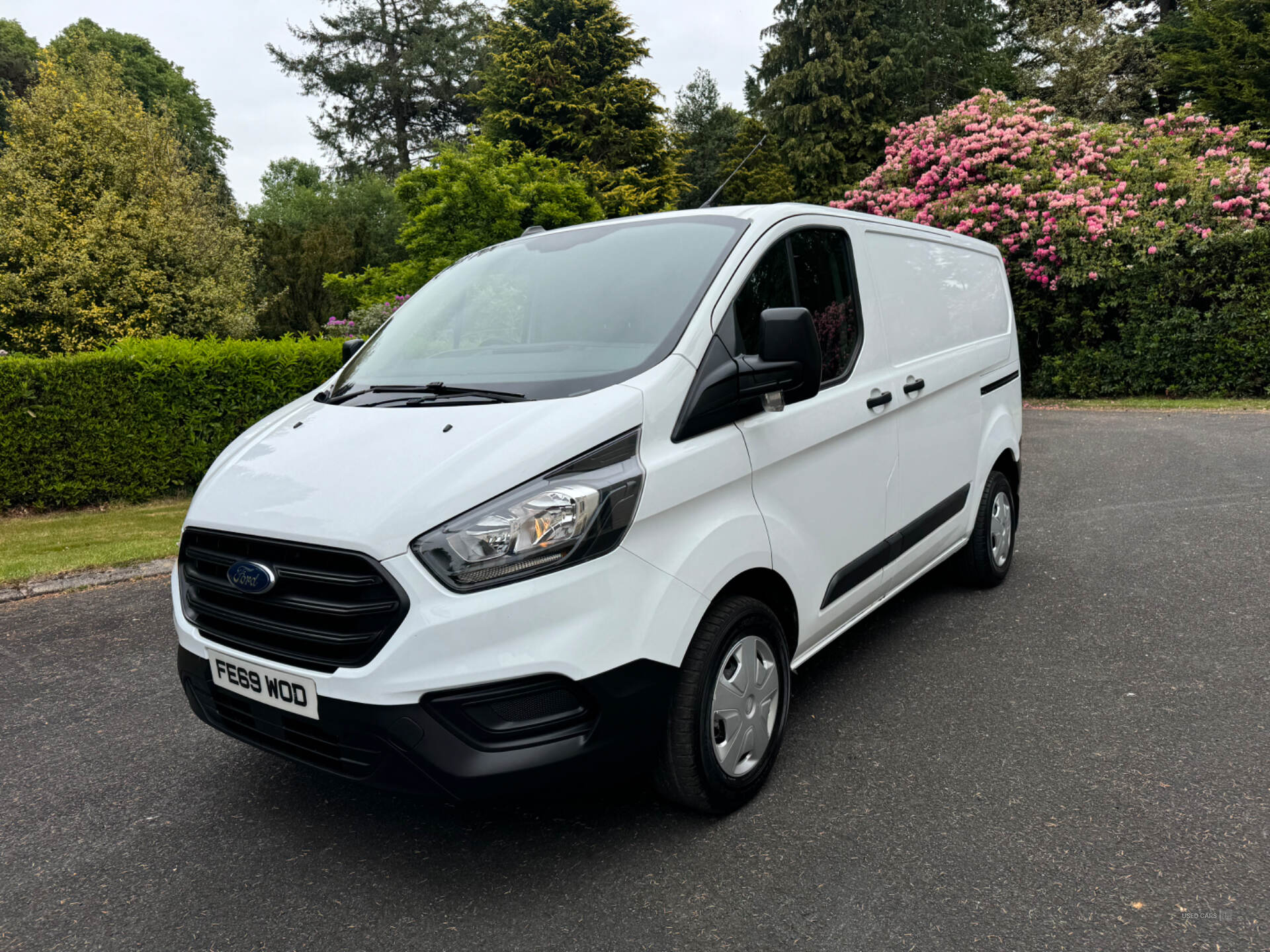 Oct 2019 Ford Transit Custom 2.0 EcoBlue 105ps Low Roof Leader Van