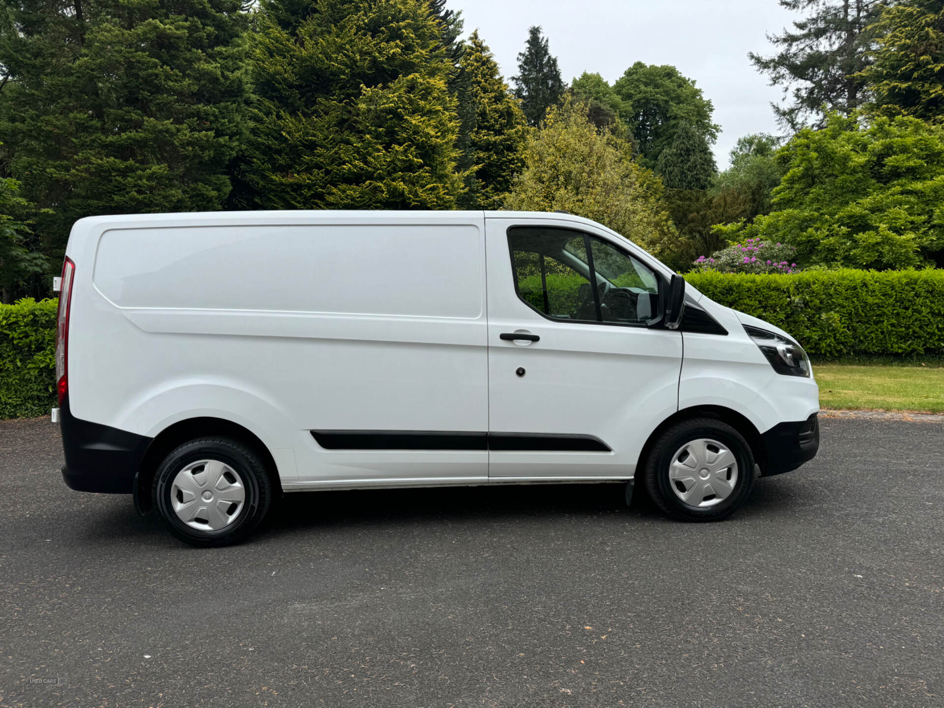 Oct 2019 Ford Transit Custom 2.0 EcoBlue 105ps Low Roof Leader Van