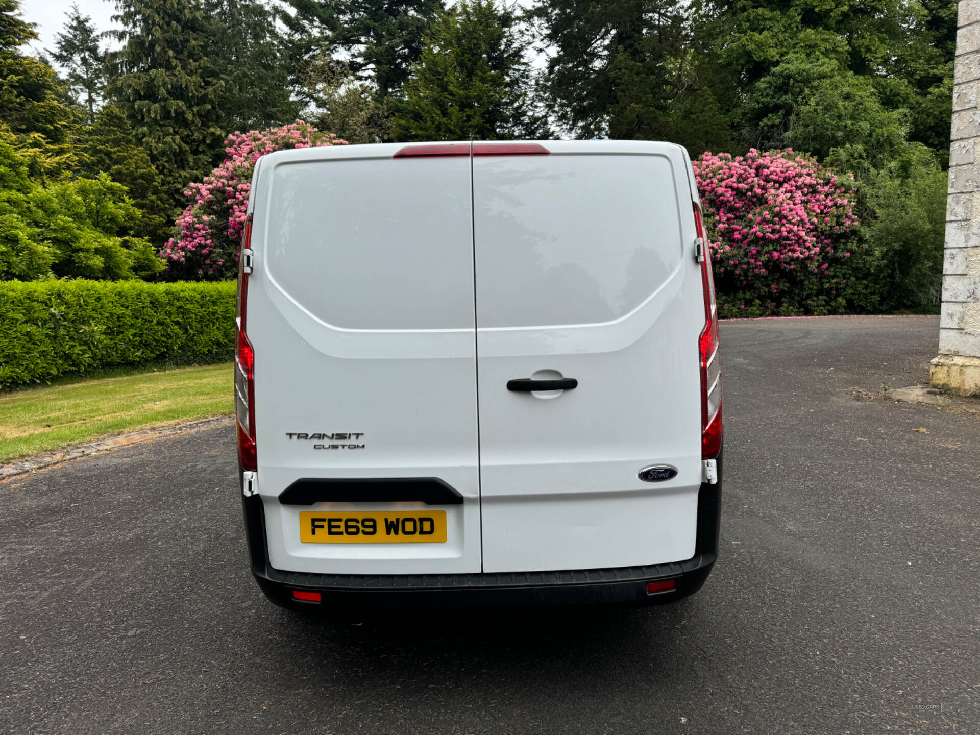 Oct 2019 Ford Transit Custom 2.0 EcoBlue 105ps Low Roof Leader Van