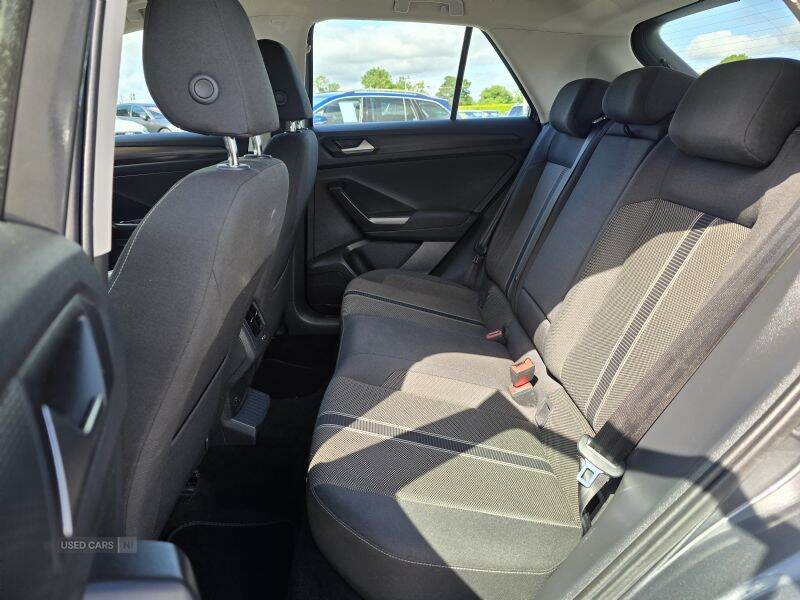 Mar 2018 Volkswagen T-Roc 1.0 TSI SE 5dr