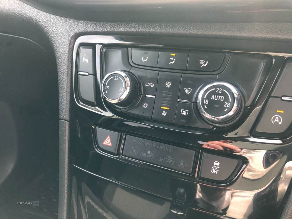 Mar 2019 Vauxhall Mokka X 1.4T ecoTEC Design Nav 5dr