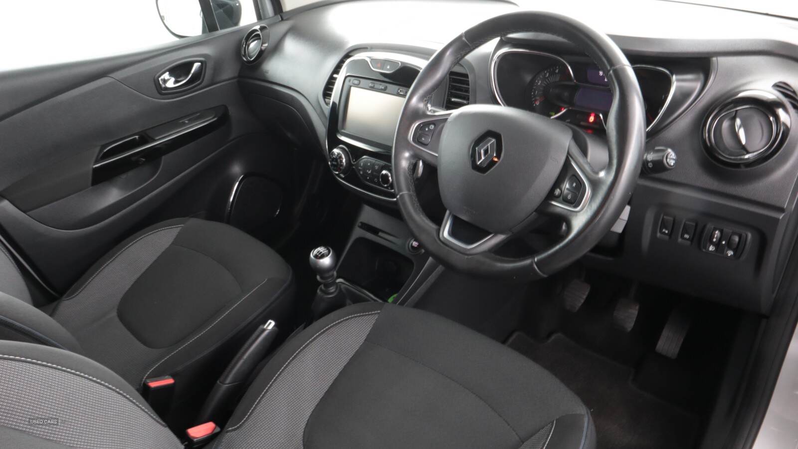 Apr 2016 Renault Captur 1.5 dCi 110 Dynamique S Nav 5dr