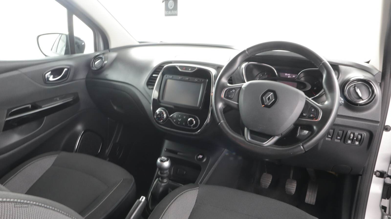 Apr 2016 Renault Captur 1.5 dCi 110 Dynamique S Nav 5dr