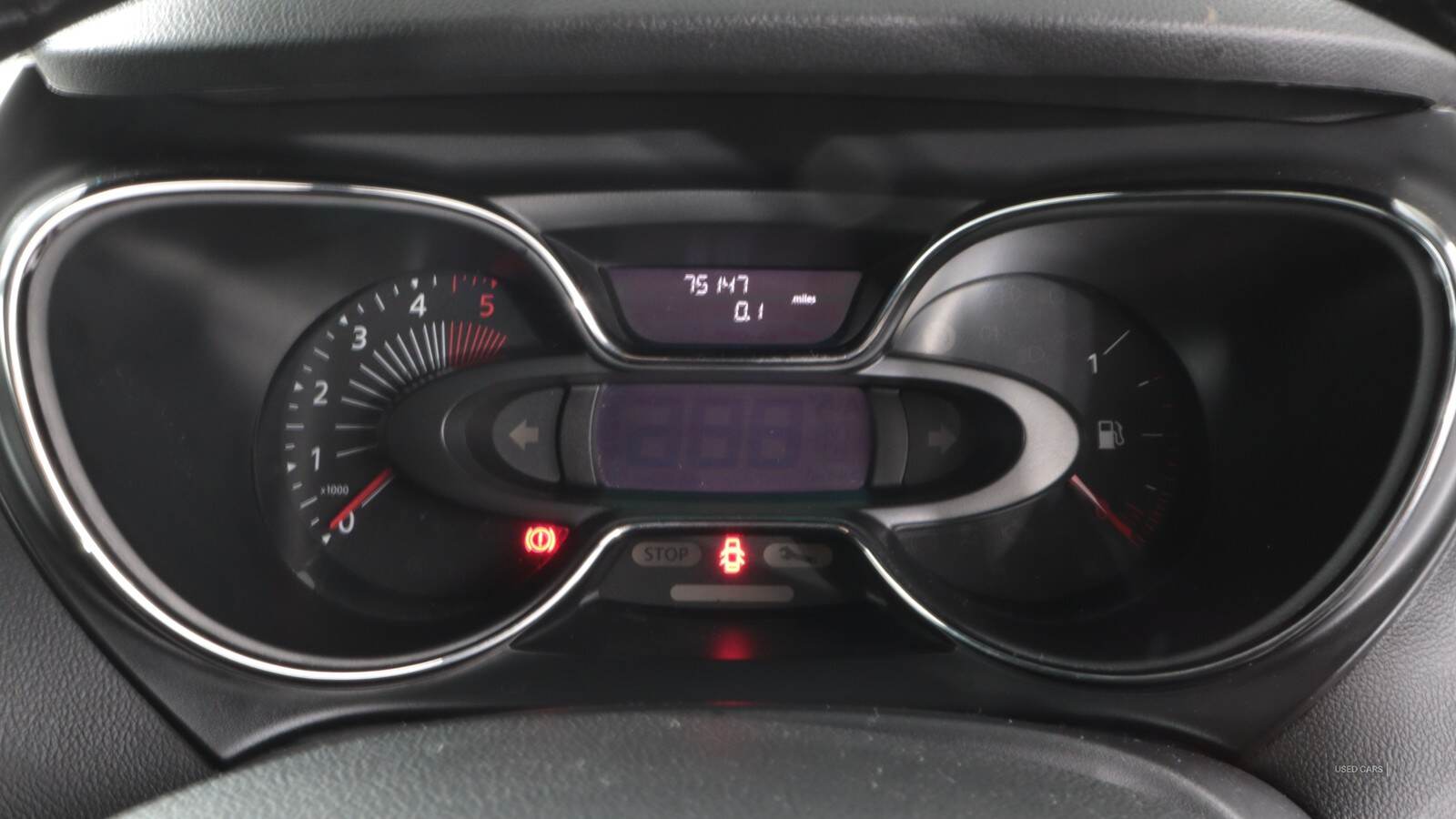 Apr 2016 Renault Captur 1.5 dCi 110 Dynamique S Nav 5dr