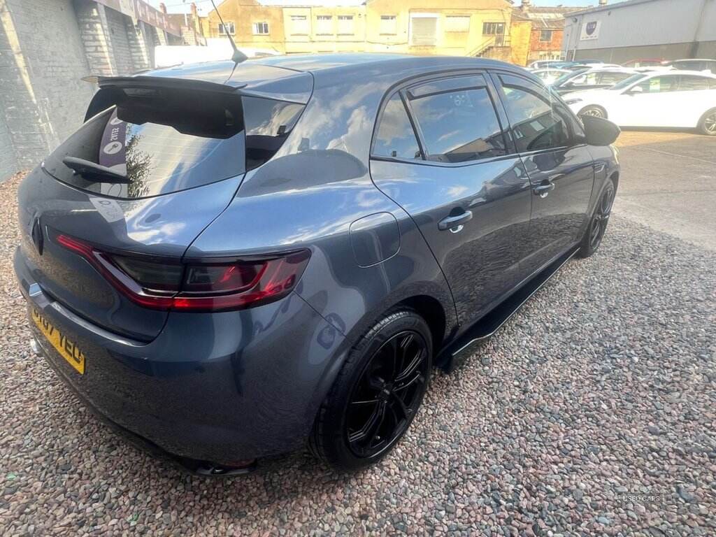 Nov 2017 Renault Megane 1.2 TCE Dynamique Nav 5dr