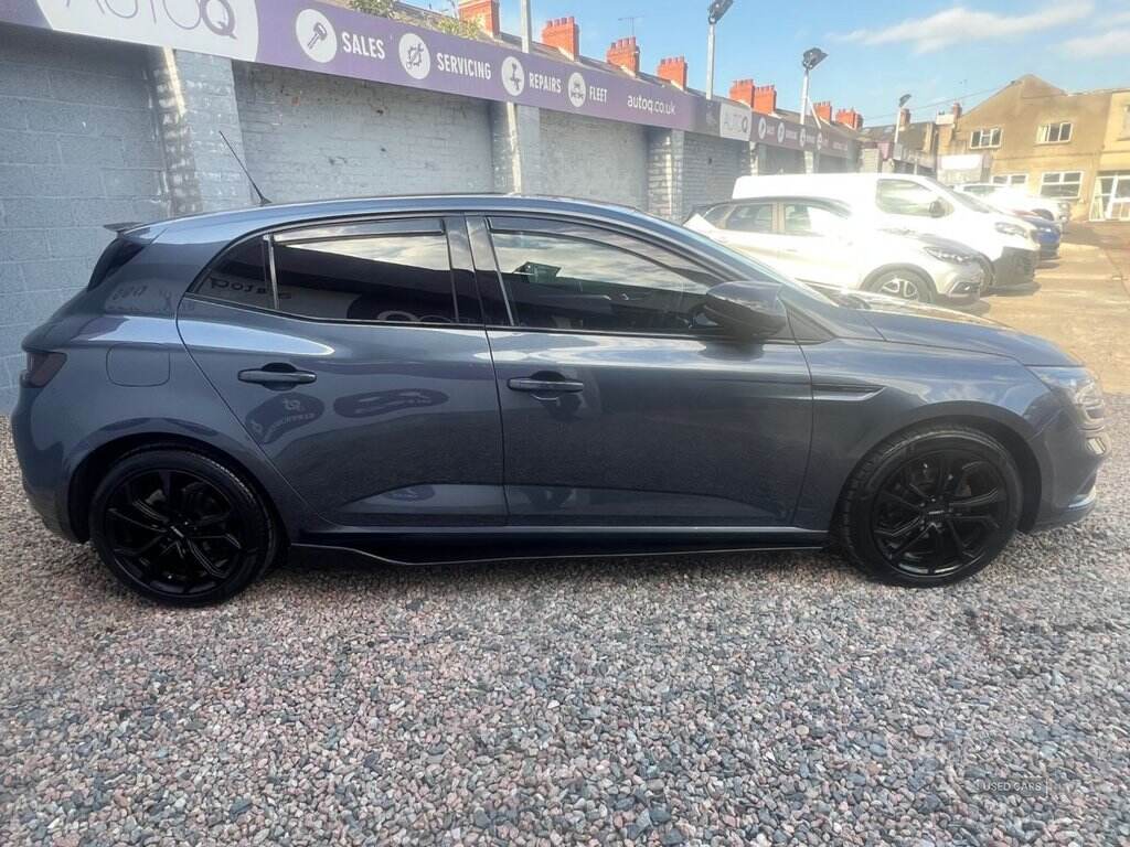 Nov 2017 Renault Megane 1.2 TCE Dynamique Nav 5dr