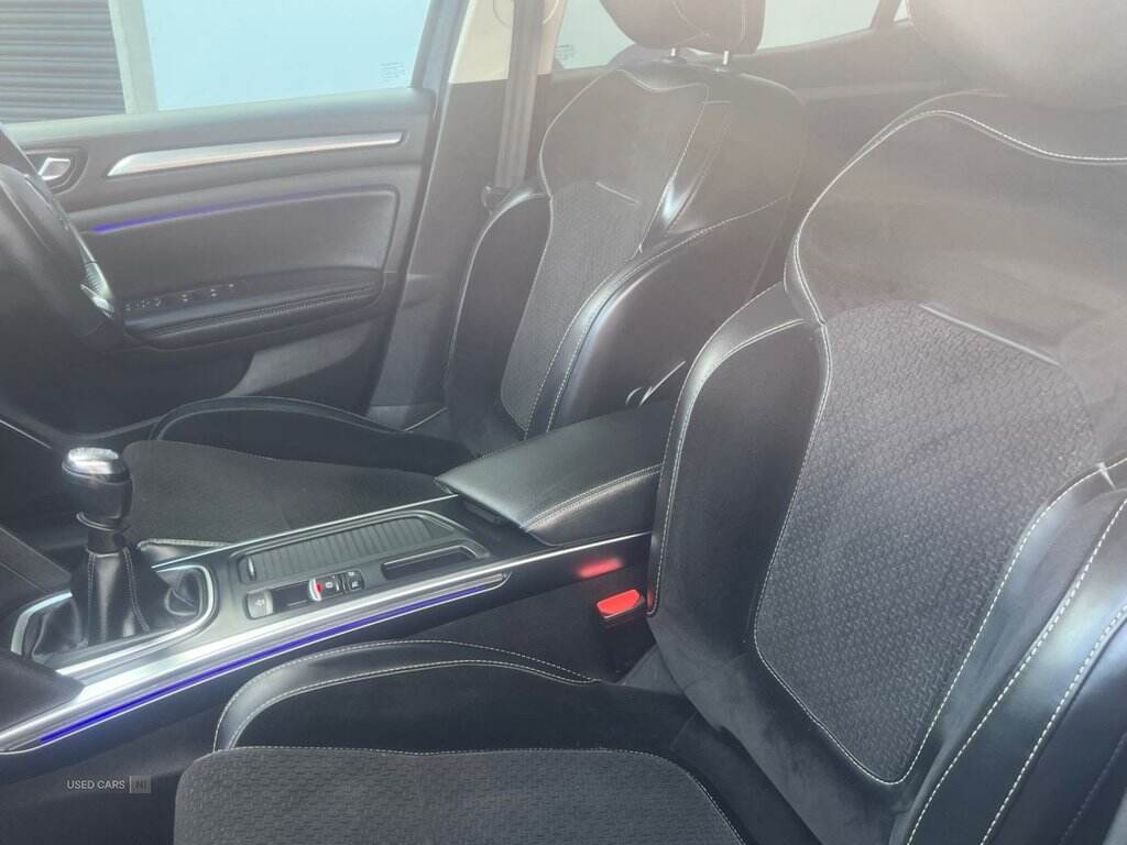 Nov 2017 Renault Megane 1.2 TCE Dynamique Nav 5dr