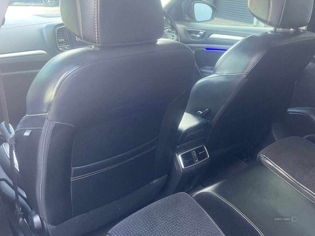 Nov 2017 Renault Megane 1.2 TCE Dynamique Nav 5dr