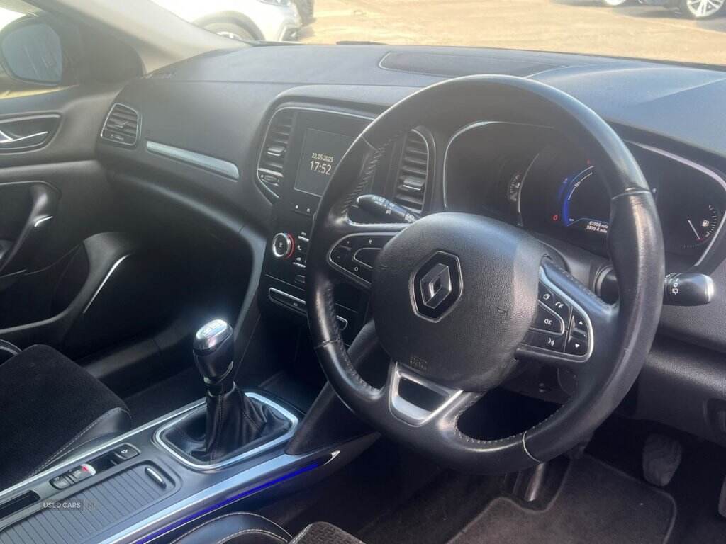 Nov 2017 Renault Megane 1.2 TCE Dynamique Nav 5dr