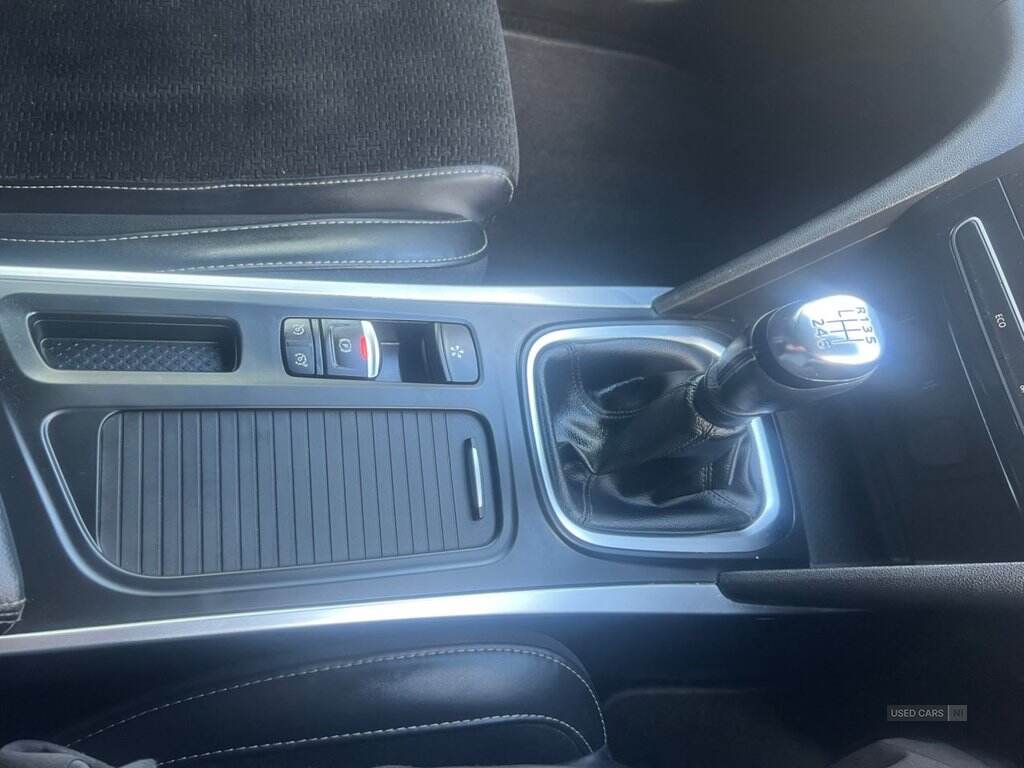 Nov 2017 Renault Megane 1.2 TCE Dynamique Nav 5dr